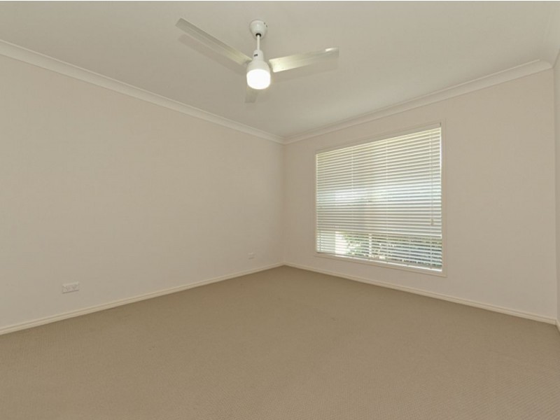 40 Elvena Cct, Little Mountain QLD 4551