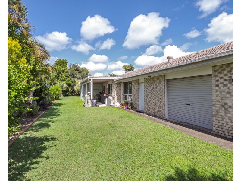 2 Howea Close, Currimundi QLD 4551