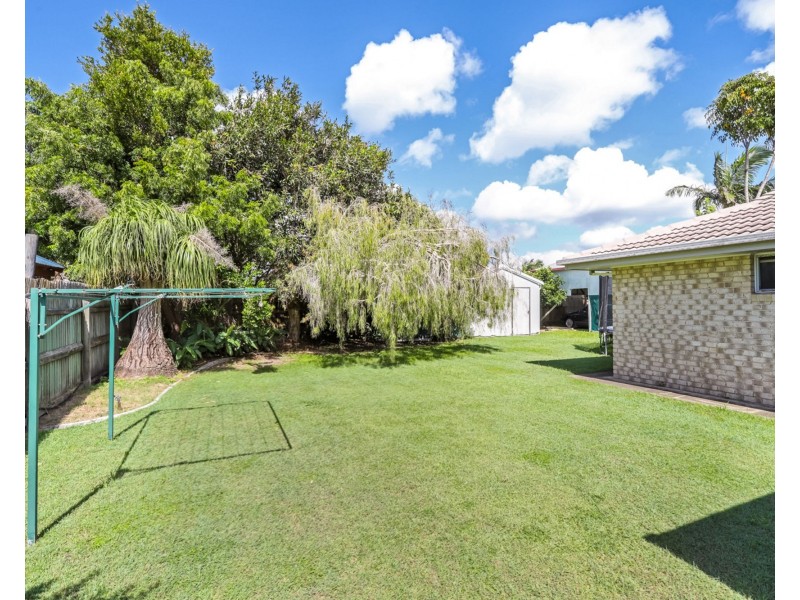 2 Howea Close, Currimundi QLD 4551