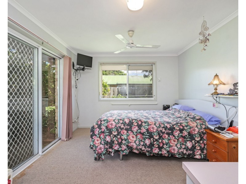 2 Howea Close, Currimundi QLD 4551