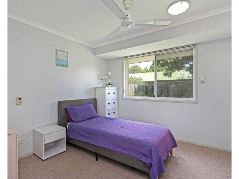 2 Howea Close, Currimundi QLD 4551
