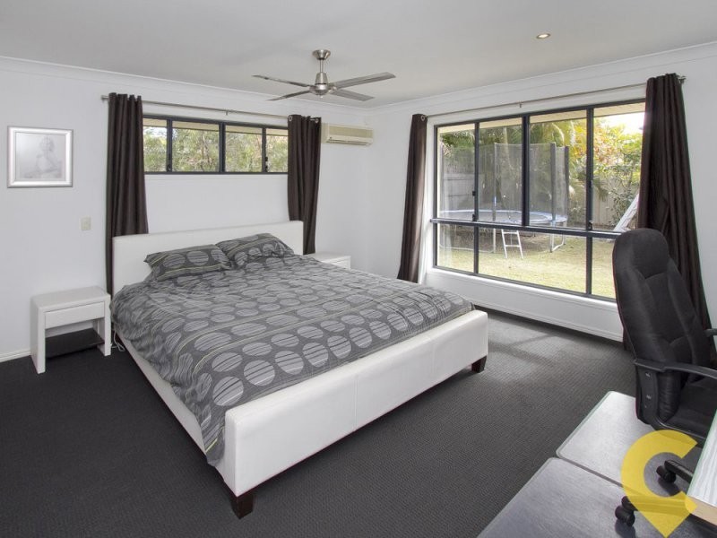 17 Campbellville Circuit, Pelican Waters QLD 4551