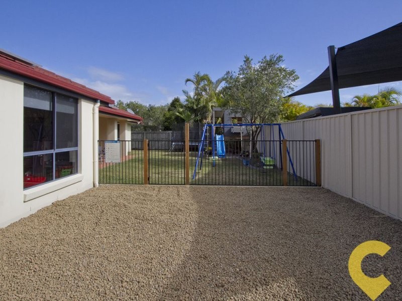 17 Campbellville Circuit, Pelican Waters QLD 4551