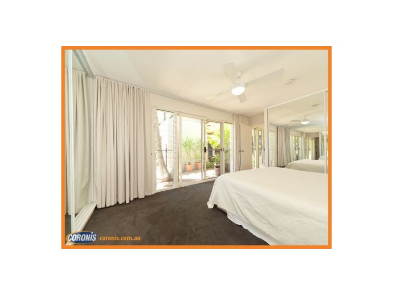 4 Finnegan Place, Pelican Waters QLD 4551