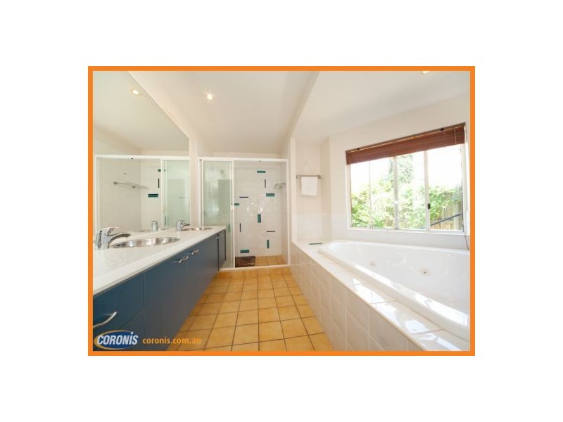 4 Finnegan Place, Pelican Waters QLD 4551