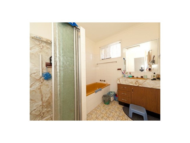 18 Koorin Drive, Warana QLD 4575