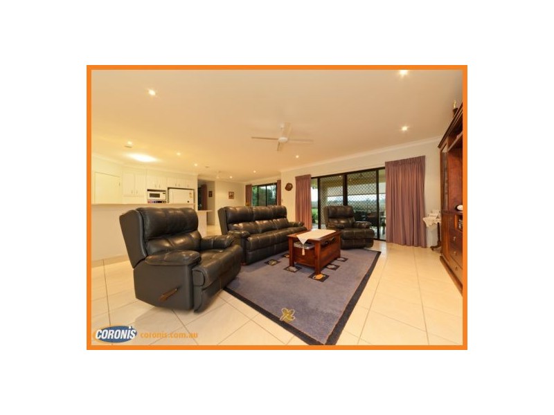 173 Kings Road, Glass House Mountains QLD 4518