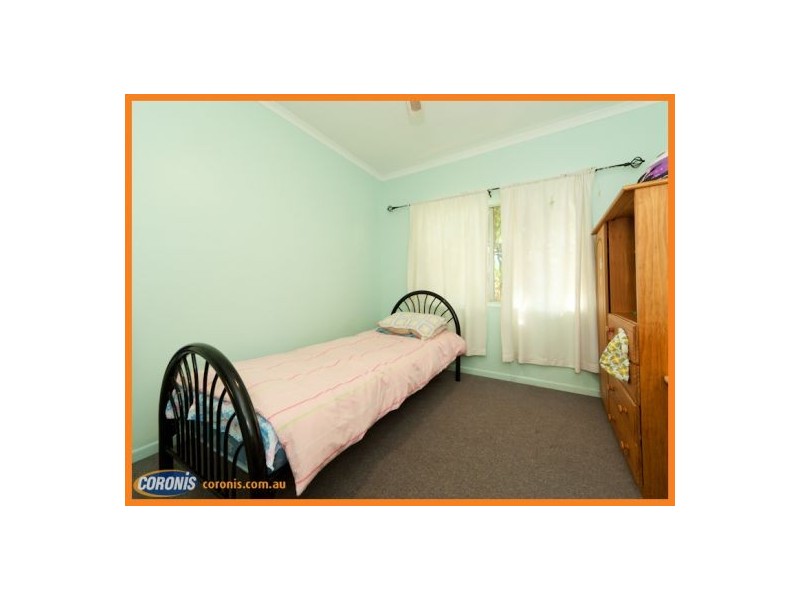 7 Oxley Street, Golden Beach QLD 4551