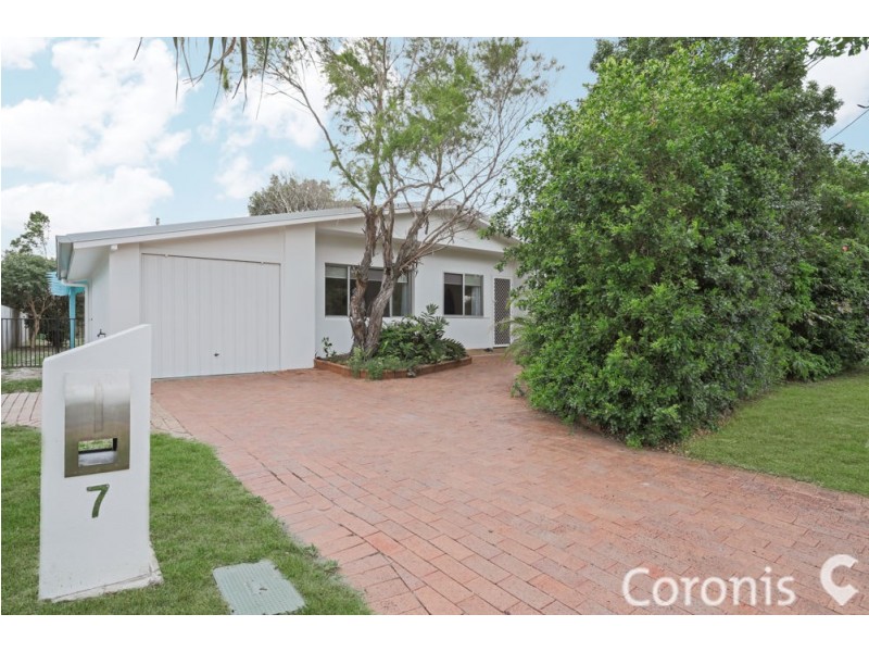 7 Oxley Street, Golden Beach QLD 4551