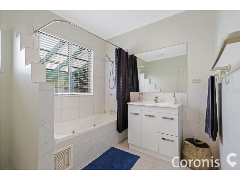 7 Oxley Street, Golden Beach QLD 4551