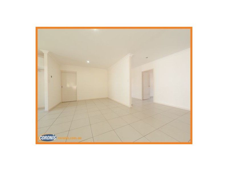 32 Kurrimine Crescent, Mountain Creek QLD 4557