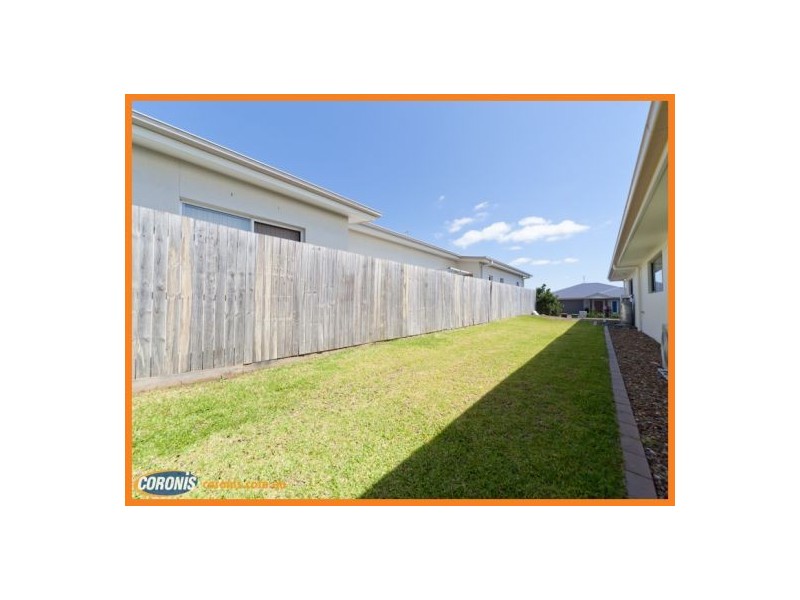 32 Kurrimine Crescent, Mountain Creek QLD 4557