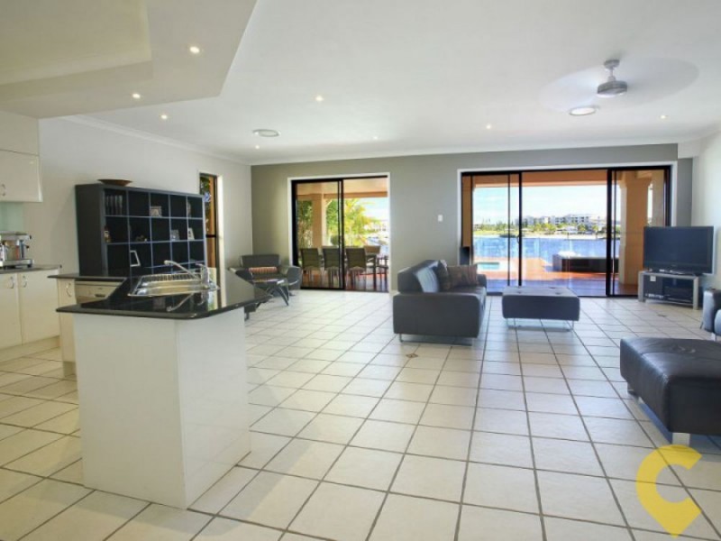 40 Sunbird Chase, Parrearra QLD 4575