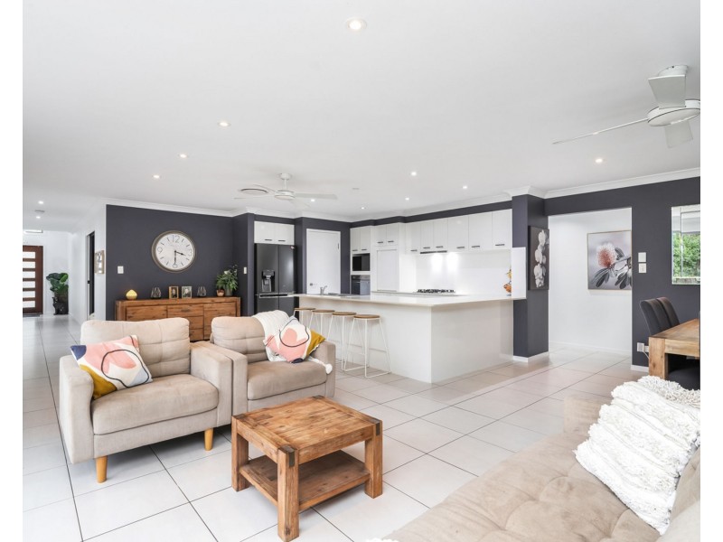 14 Trinity Place, Pelican Waters QLD 4551