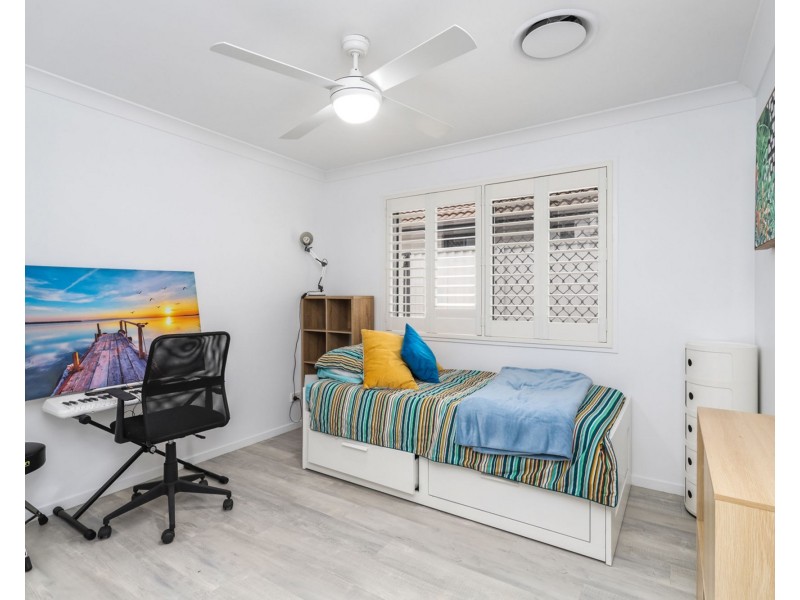 14 Trinity Place, Pelican Waters QLD 4551