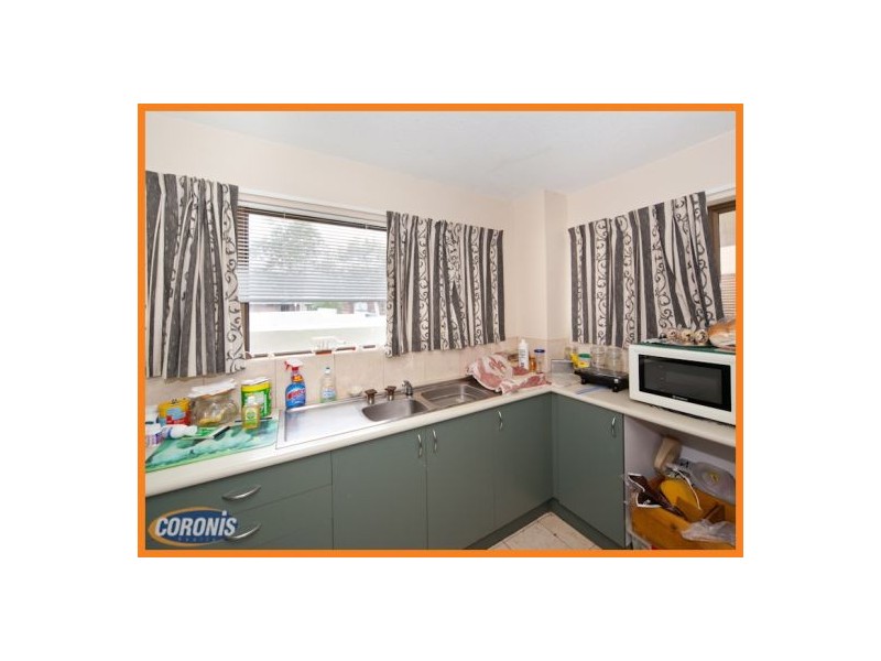 2/14 Queen St, Kings Beach QLD 4551