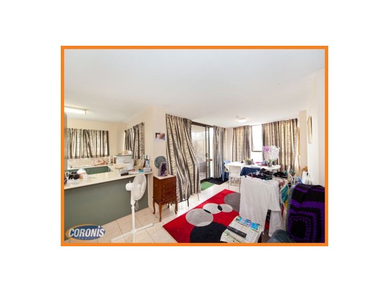 2/14 Queen St, Kings Beach QLD 4551