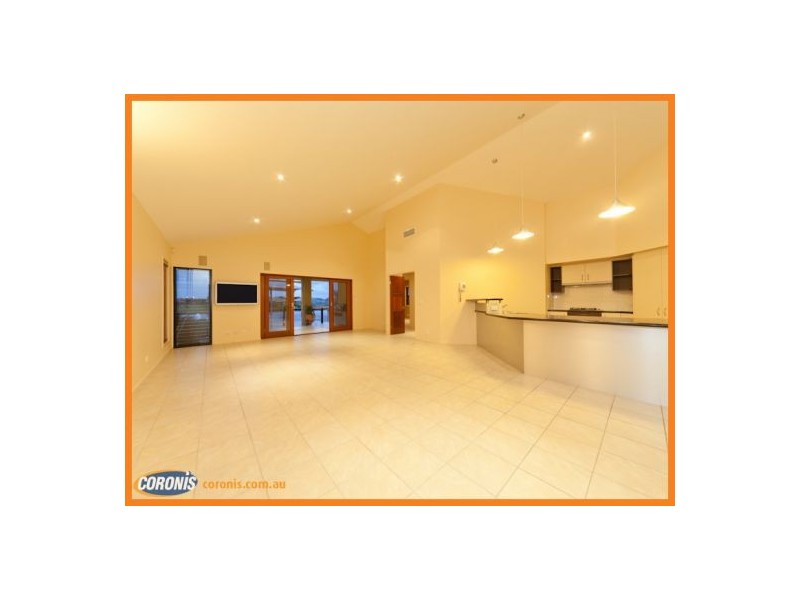 14 Bahamas Circuit, Parrearra QLD 4575