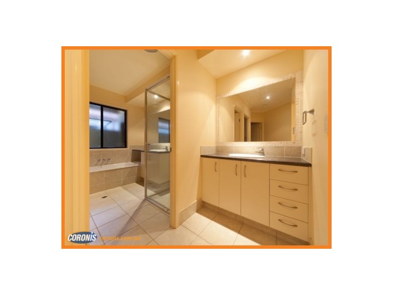 14 Bahamas Circuit, Parrearra QLD 4575