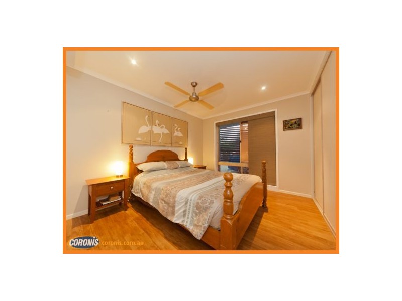 8 Woodroffe Street, Little Mountain QLD 4551