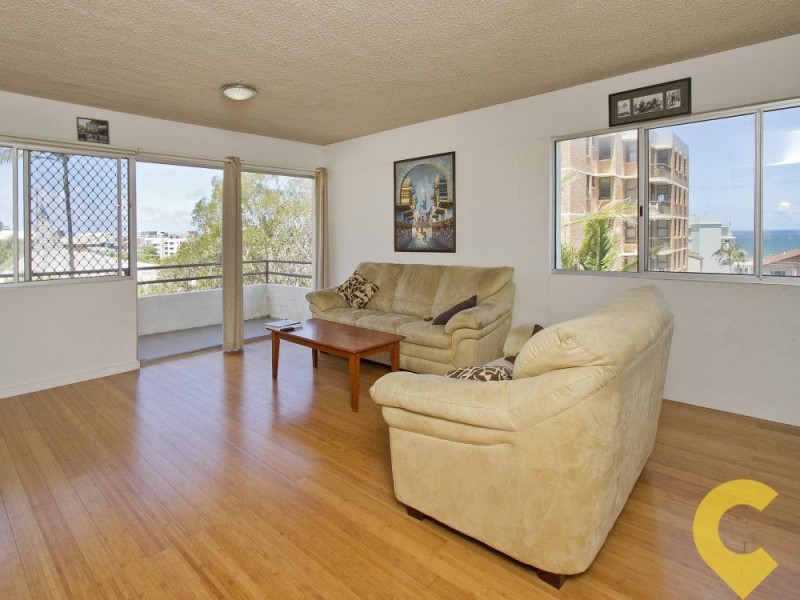 2/27 Canberra Terrace, Kings Beach QLD 4551