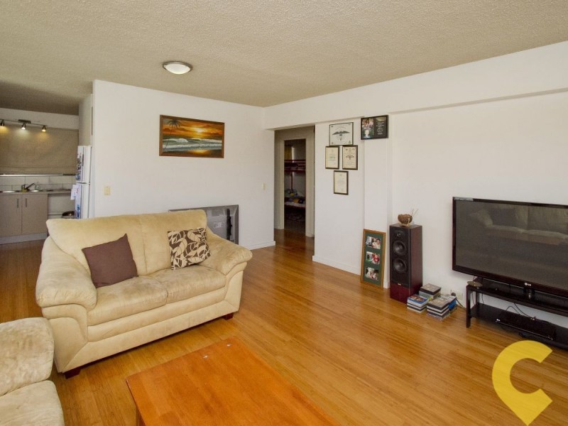 2/27 Canberra Terrace, Kings Beach QLD 4551
