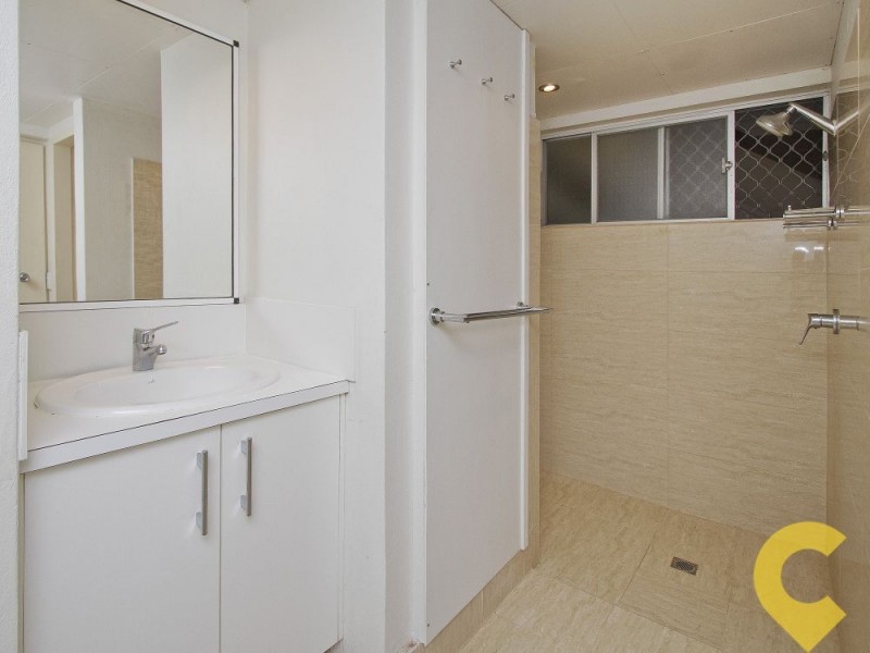 2/27 Canberra Terrace, Kings Beach QLD 4551