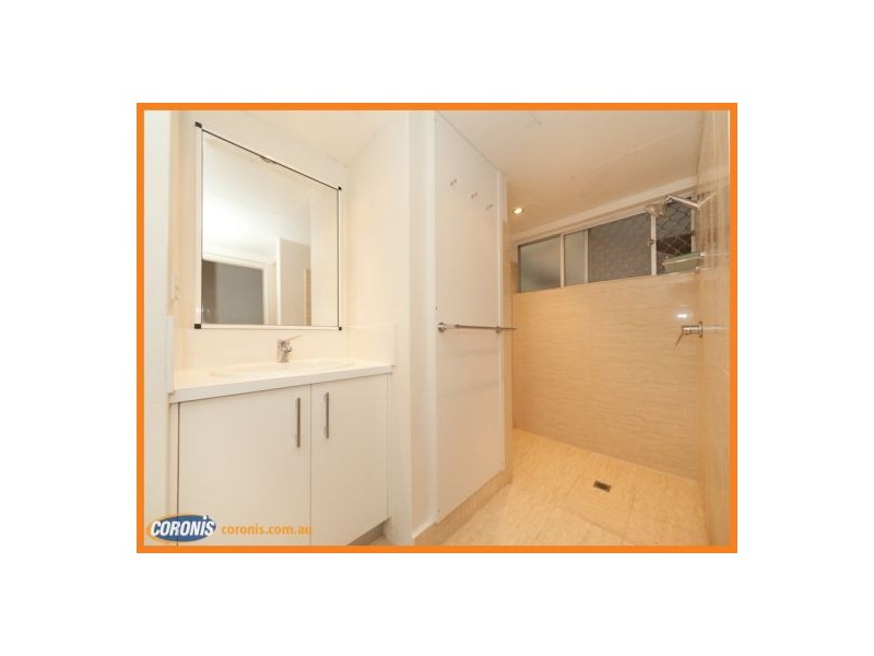 2/27 Canberra Terrace, Kings Beach QLD 4551