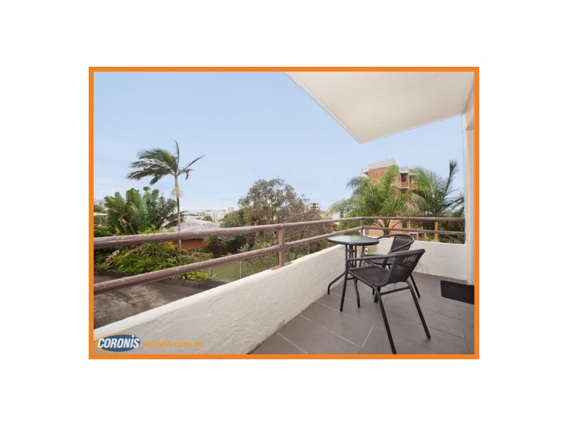 2/27 Canberra Terrace, Kings Beach QLD 4551