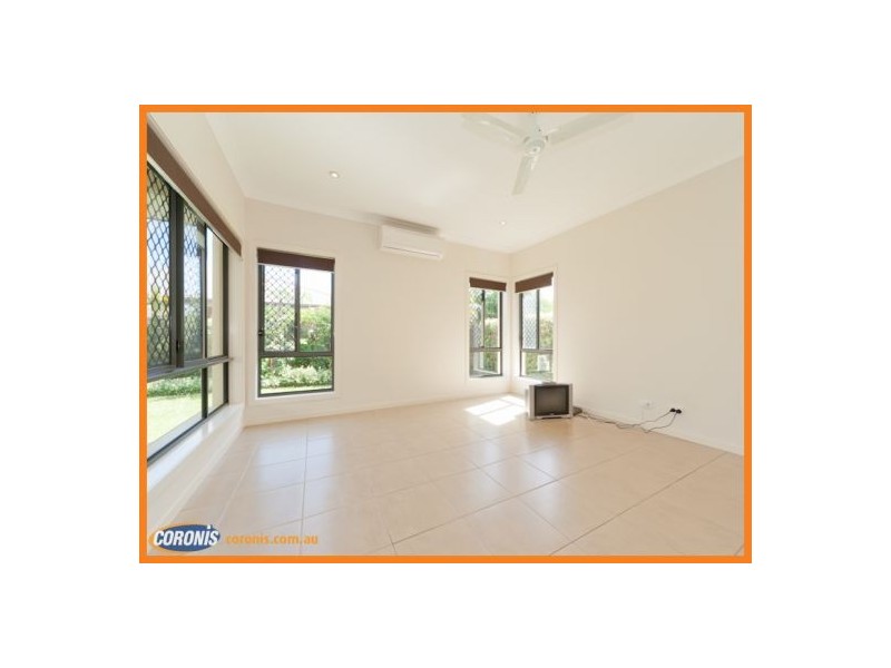 30 Little Mountain Drive, Little Mountain QLD 4551