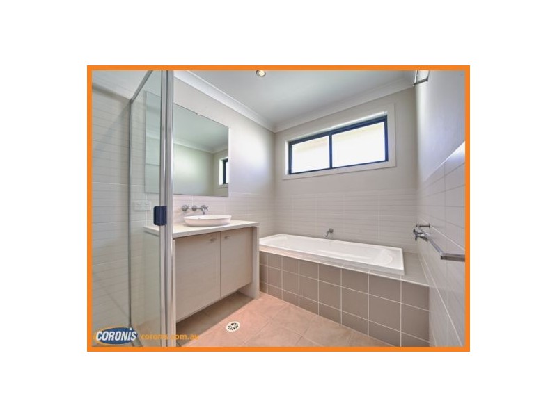 30 Little Mountain Drive, Little Mountain QLD 4551