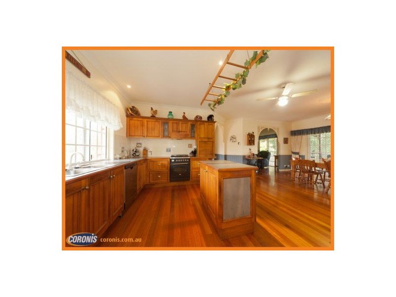 5 Scribble Gum Close, Mooloolah Valley QLD 4553