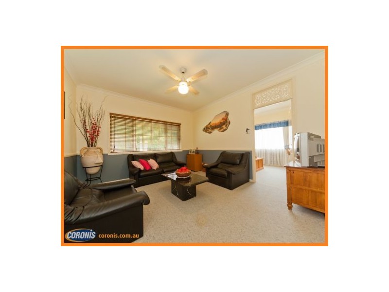 5 Scribble Gum Close, Mooloolah Valley QLD 4553