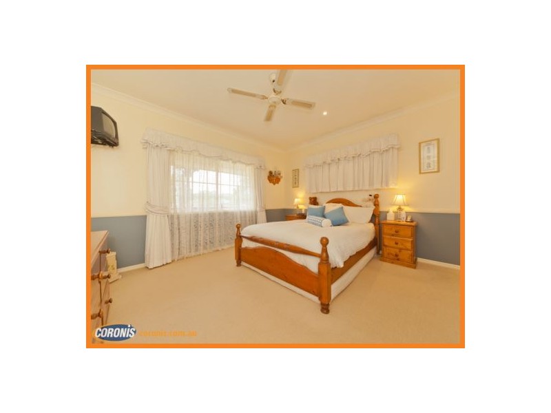 5 Scribble Gum Close, Mooloolah Valley QLD 4553