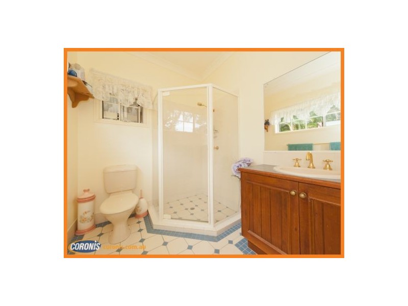 5 Scribble Gum Close, Mooloolah Valley QLD 4553
