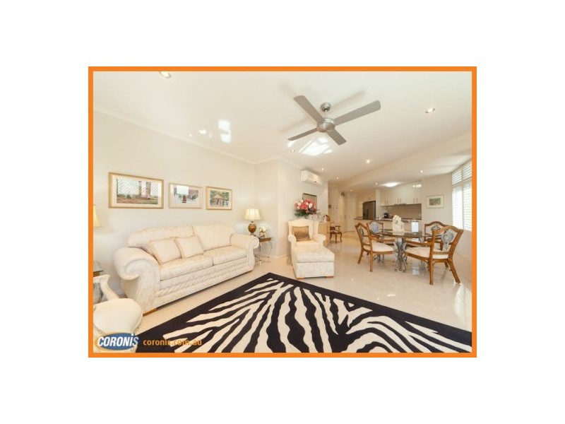 2/93 Landsborough Parade, Golden Beach QLD 4551