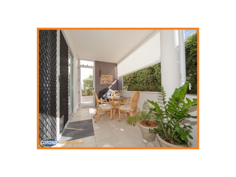 2/93 Landsborough Parade, Golden Beach QLD 4551