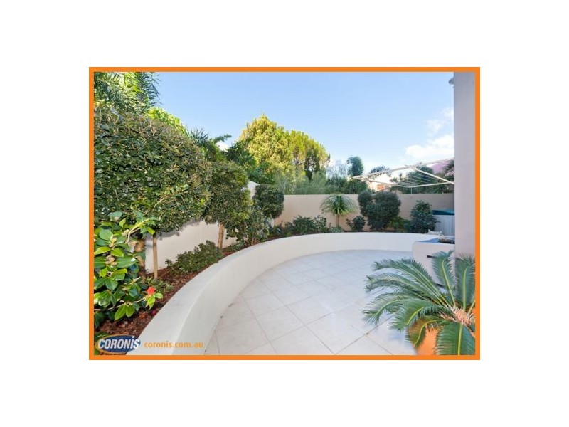 2/93 Landsborough Parade, Golden Beach QLD 4551