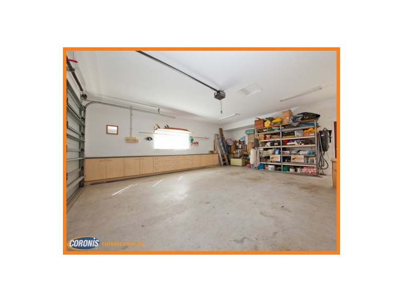 4 Maldives Place, Kawana Island QLD 4575