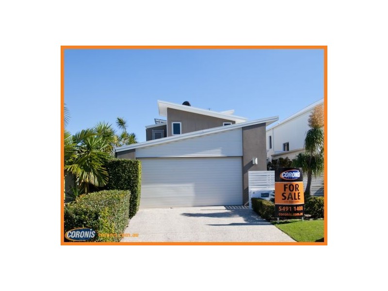 8 Magnetic Street, Kawana Island QLD 4575