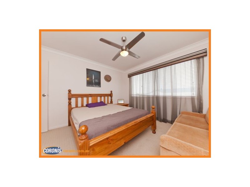 8 Magnetic Street, Kawana Island QLD 4575