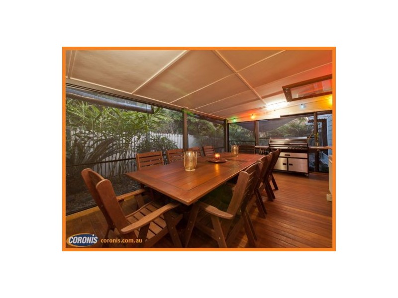 7 Woodroffe Street, Little Mountain QLD 4551