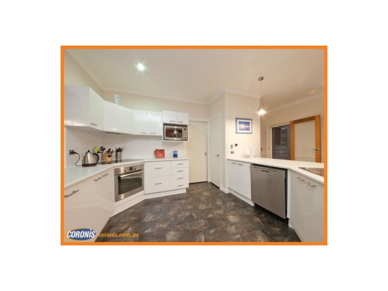 7 Woodroffe Street, Little Mountain QLD 4551