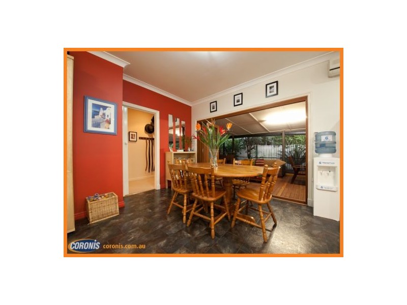 7 Woodroffe Street, Little Mountain QLD 4551