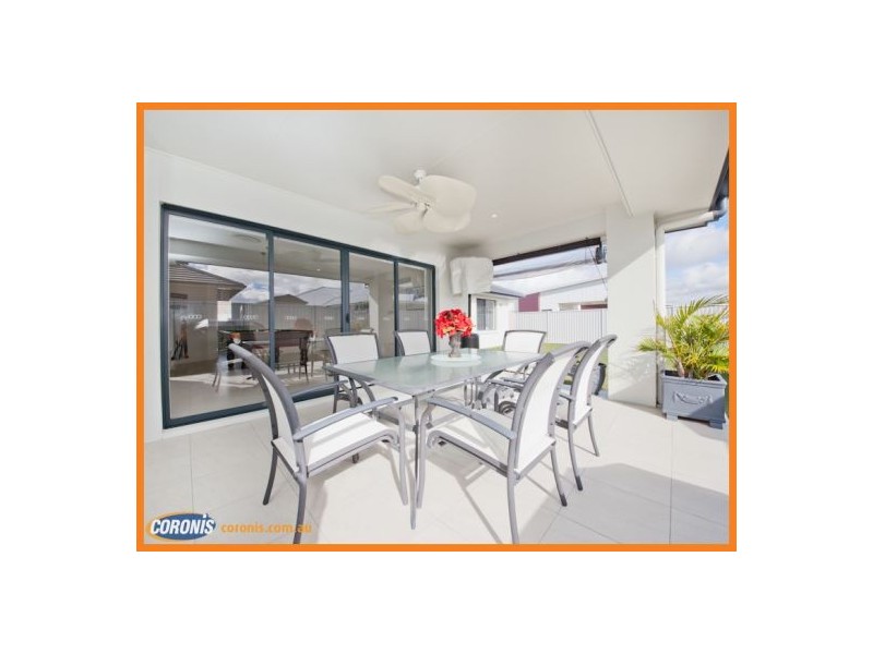 20 Whitehaven Way, Pelican Waters QLD 4551