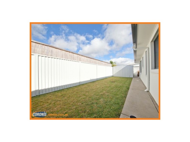 20 Whitehaven Way, Pelican Waters QLD 4551