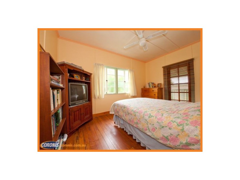 33 Crittenden Road, Glass House Mountains QLD 4518