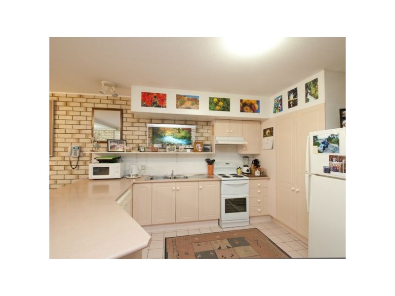 2/147 Bundilla Boulevard, Mountain Creek QLD 4557