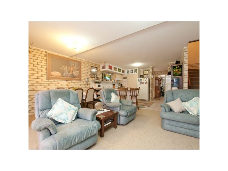 2/147 Bundilla Boulevard, Mountain Creek QLD 4557