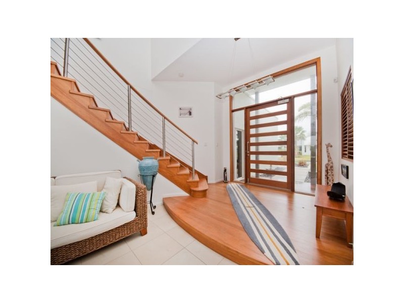 4 Columba Place, Pelican Waters QLD 4551